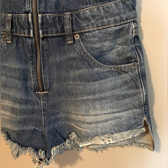 Free People We the Free Sunkissed Overalls Shortalls Denim Size 2 - Picture 8 of 13